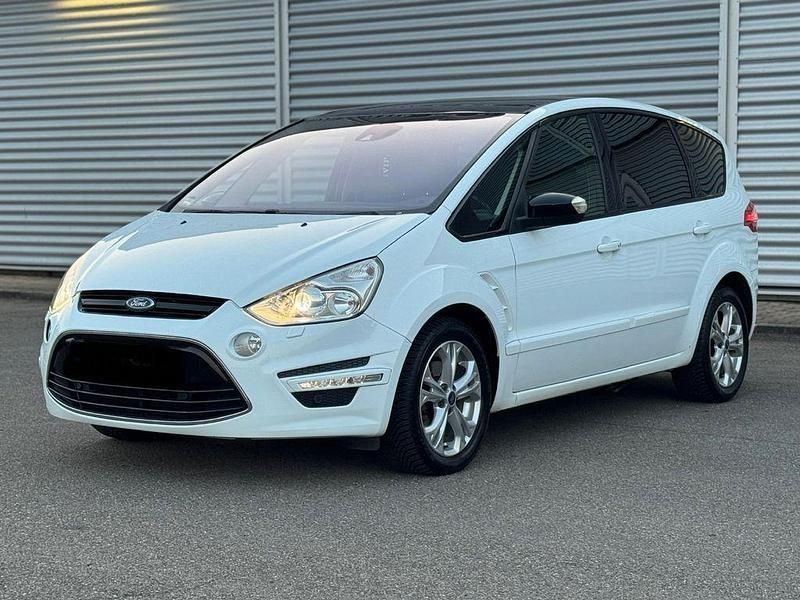 Weiß Gebraucht 2014 Ford S-MAX S Van / Kleinbus | 6.490 € (Guter Preis) - Bild 1/4
