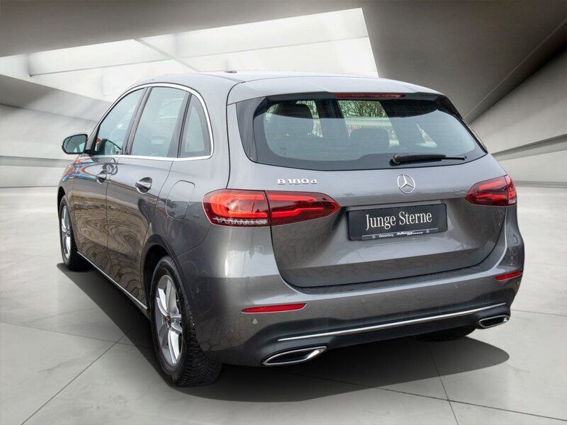 Gebraucht Mercedes B180 Progressive 116 PS (85 kW) 2020 Andere farbe Kleinwagen