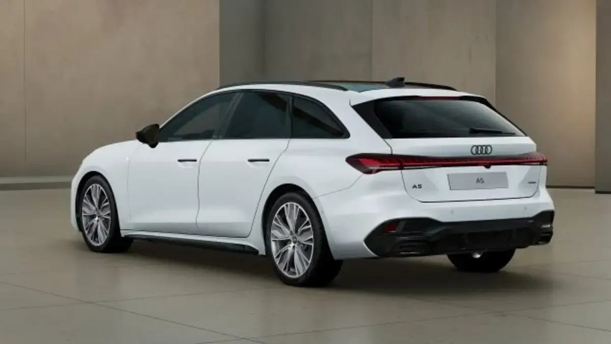 Gebraucht Audi A5 Ambiente 204 PS (150 kW) 2025 Gletscherweiß metallic Kombi