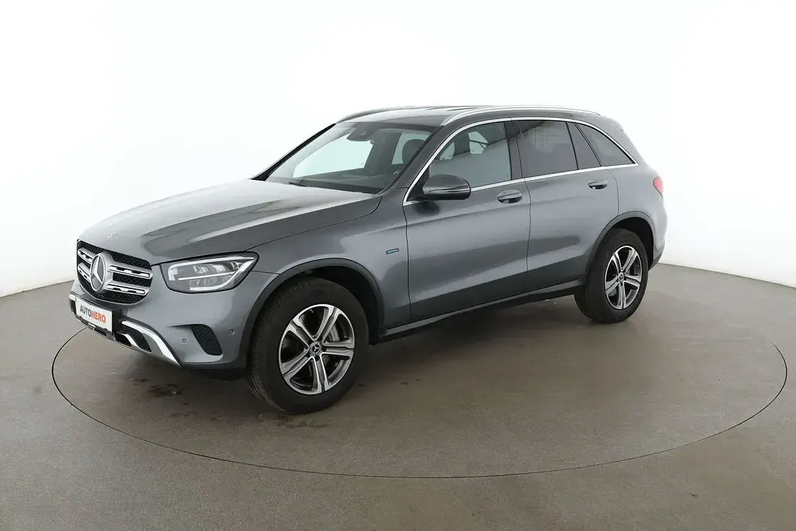 Gebraucht Mercedes GLC300e 122 PS (89 kW) 2021 SUV