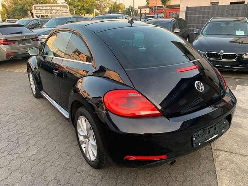 Gebraucht VW Beetle Design 105 PS (77 kW) 2013 Schwarz Kleinwagen