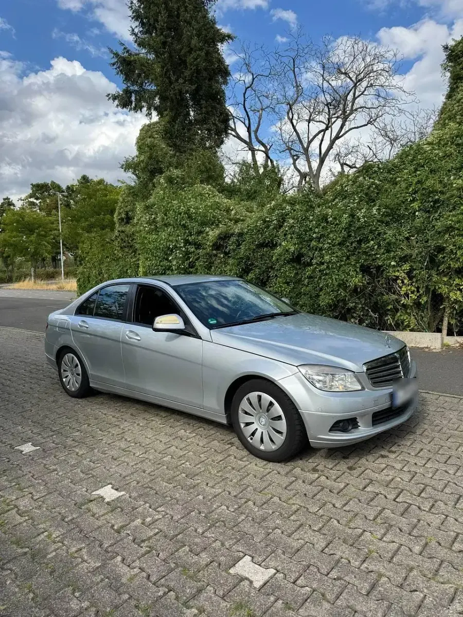 Gebraucht Mercedes C180 Elegance 156 PS (114 kW) 2008 Grau Limousine