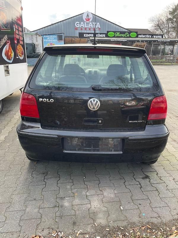 Gebraucht VW Polo 50 PS (36 kW) 2001 Schwarz Kleinwagen