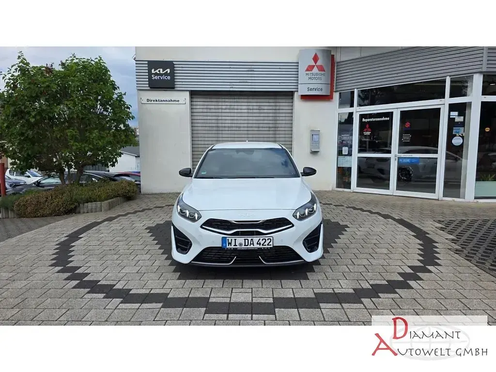Gebraucht Kia Ceed GT GT-Line 140 PS (102 kW) 2026 Weiß Limousine
