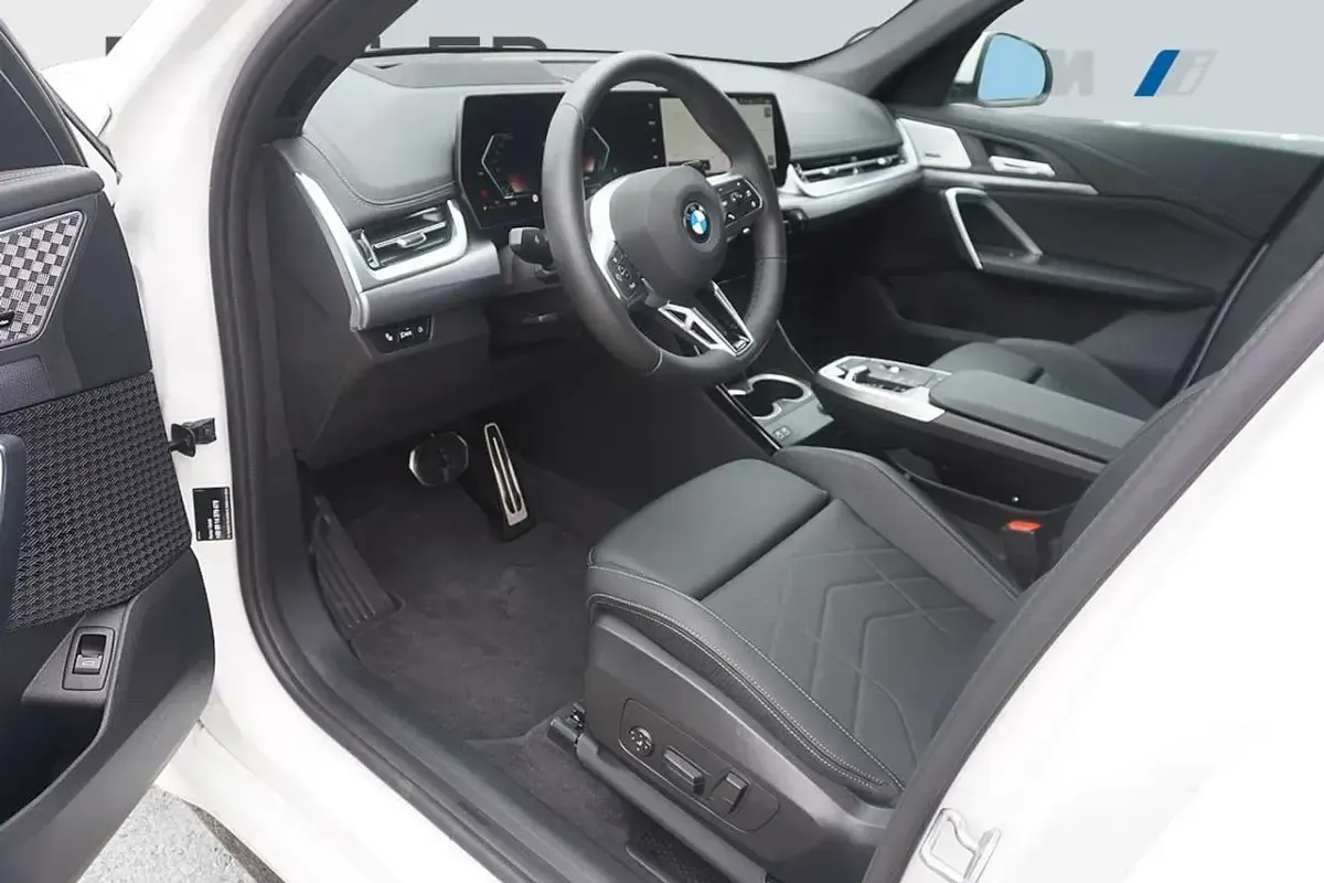 Gebraucht BMW X1 M Sport 218 PS (160 kW) 2025 Alpinweiß uni SUV