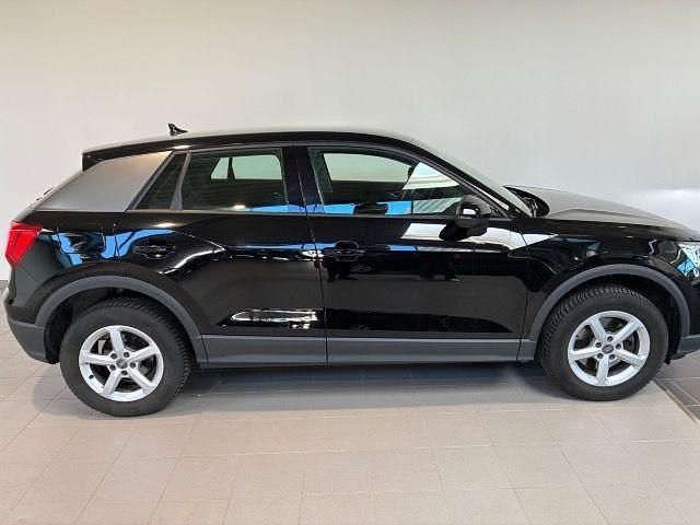 Usata Audi Q2 Basis 116 CV (85 kW) 2017 Nero SUV