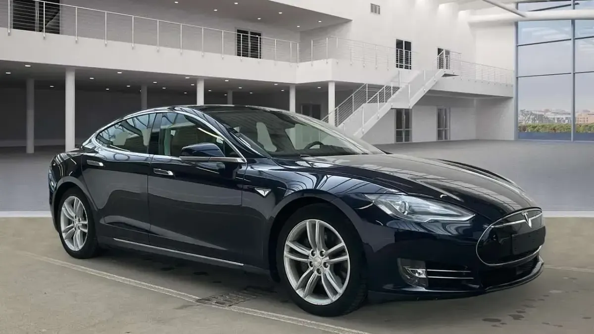 Usado Tesla Model S 314 kW (428 CV) 2015 Azul Utilitario