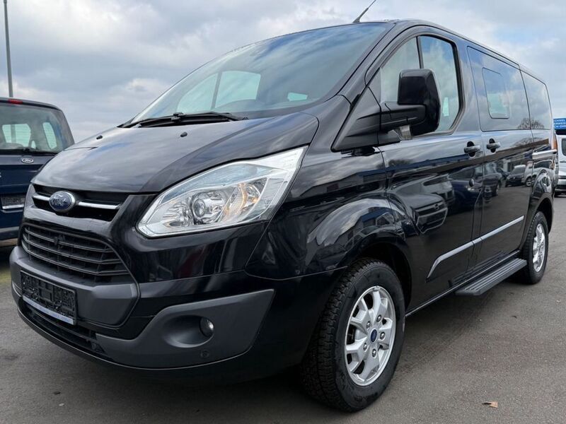 Gebraucht Ford Transit Titanium 155 PS (114 kW) 2014 Schwarz Kombi