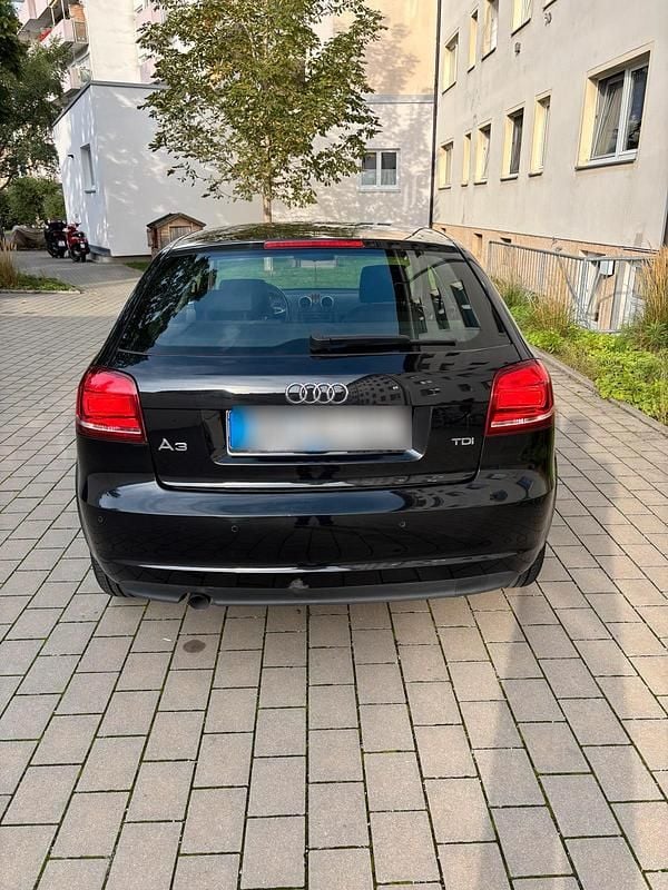 Schwarz Gebraucht 2011 Audi A3 Coupé | 3.950 € (Guter Preis) - Bild 1/4