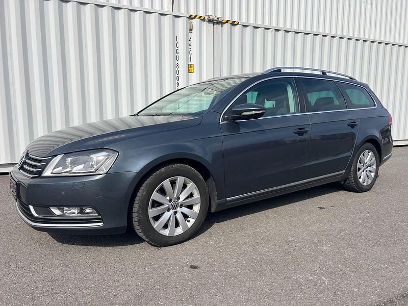 Gebraucht VW Passat Comfortline 140 PS (102 kW) 2011 Grau Kombi