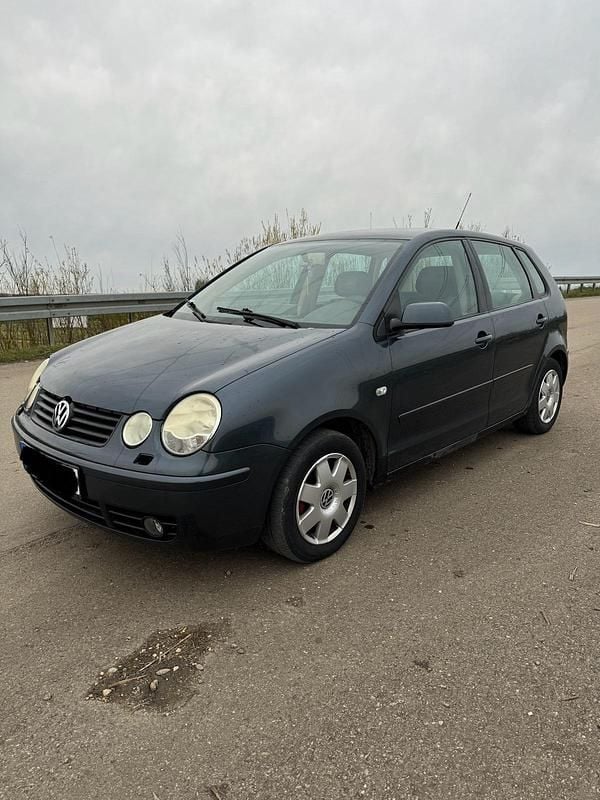 Grau Gebraucht 2003 VW Polo Kleinwagen | 450 € (Superpreis) - Bild 1/4