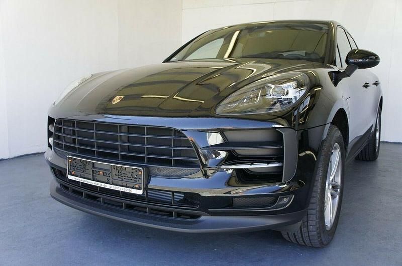 Gebraucht Porsche Macan 252 PS (185 kW) 2019 Schwarz SUV