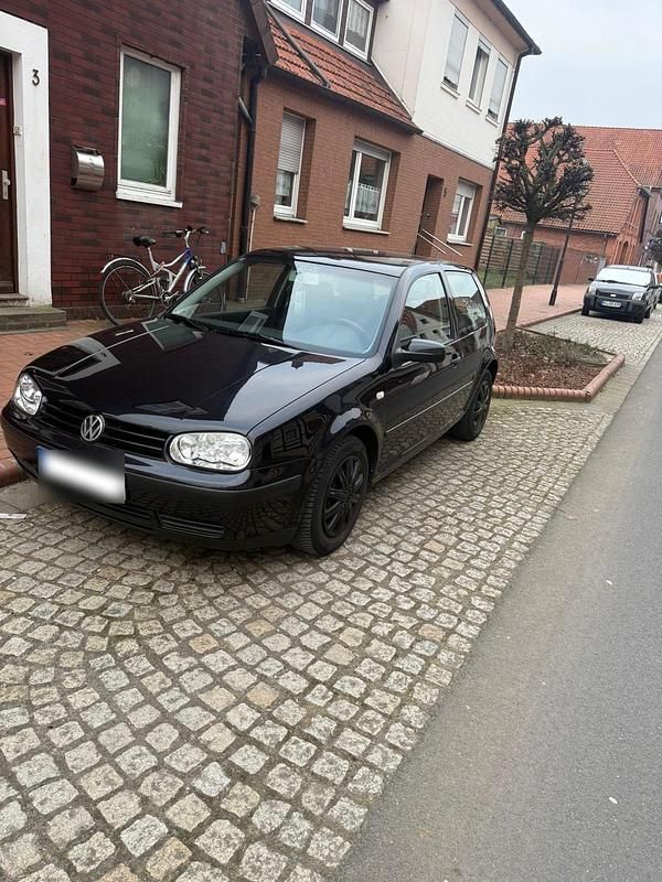Gebraucht VW Golf IV 75 PS (55 kW) 2002 Schwarz Kleinwagen