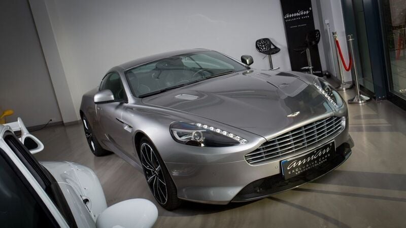 Grau Gebraucht 2015 Aston Martin DB9 Coupé | 238.000 € - Bild 1/4