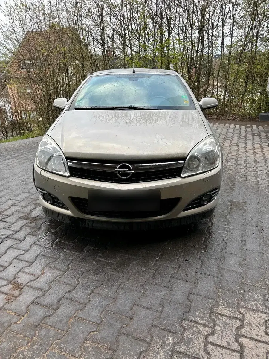 Gebraucht Opel Astra 140 PS (102 kW) 2007 Cabrio