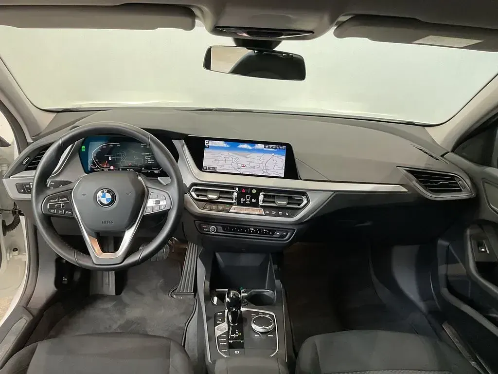 Gebraucht BMW 116 Sport Line 109 PS (80 kW) 2023 Weiß Kleinwagen