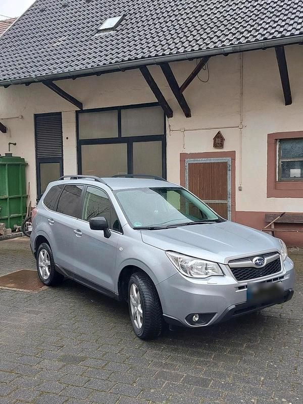 Gebraucht Subaru Forester 147 PS (108 kW) 2015 Silber SUV
