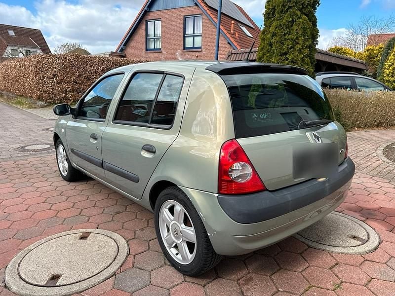 Gebraucht Renault Clio II 73 PS (53 kW) 2003 Grau Kleinwagen