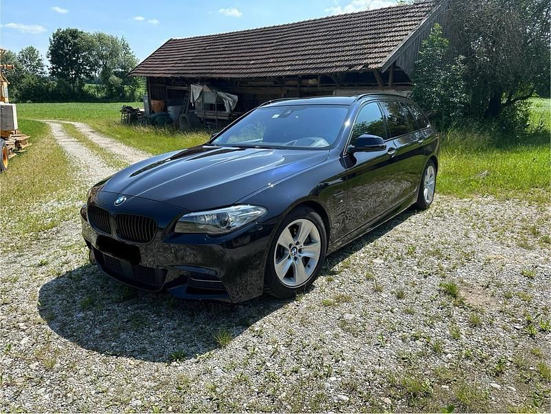 Gebraucht BMW 530 M Performance 300 PS (220 kW) 2014 Blau Kombi