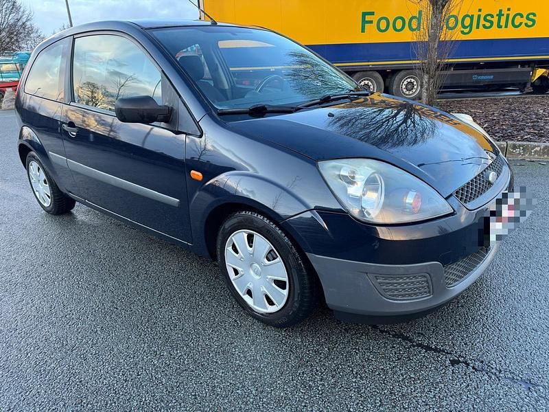 Gebraucht Ford Fiesta 60 PS (44 kW) 2006 Blau Kleinwagen