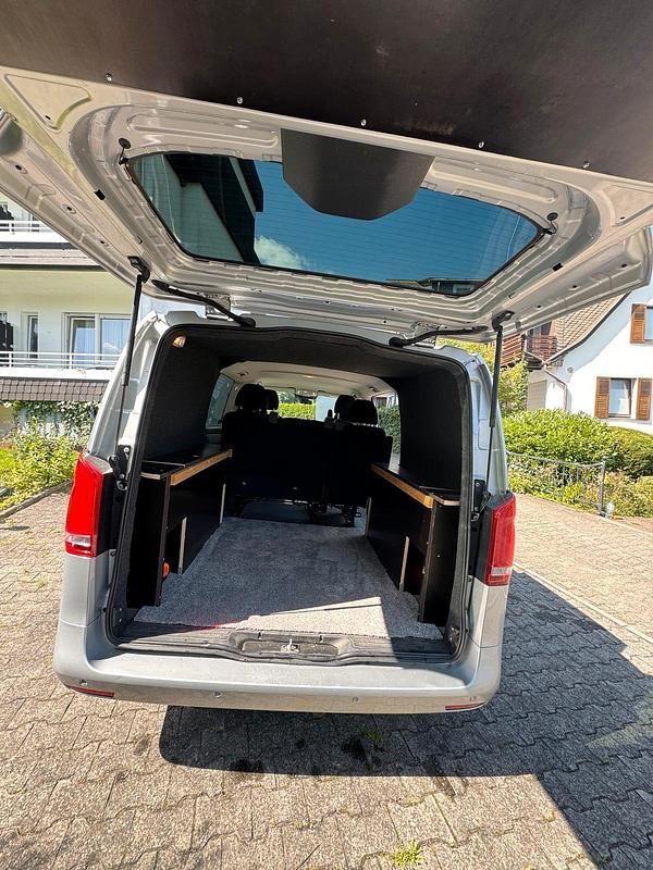 Gebraucht Mercedes Vito 190 PS (139 kW) 2019 Silber Van