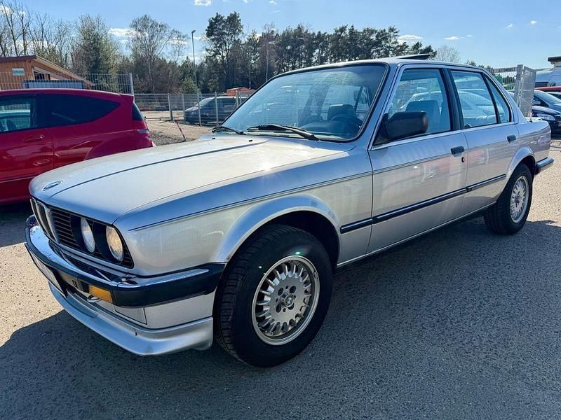 Używany BMW 325 122 KM (89 kW) 1986 Sedan/Limuzyna