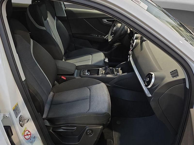 Gebraucht Audi Q2 S-Line 116 PS (85 kW) 2024 Weiß SUV