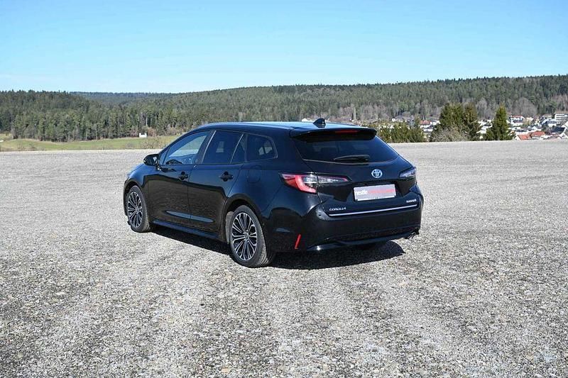 Gebraucht Toyota Corolla Team 184 PS (135 kW) 2023 Schwarz Kombi