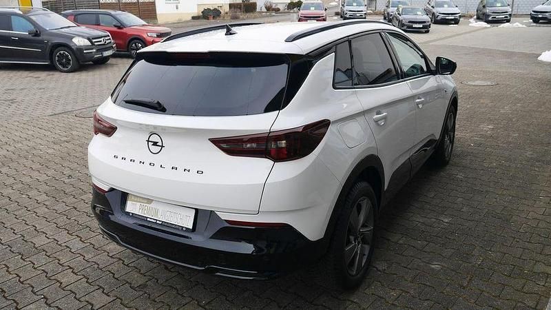 Gebraucht Opel Grandland X 131 PS (96 kW) 2024 Weiß SUV