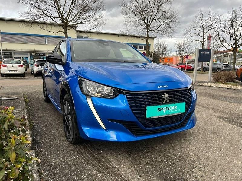 Gebraucht Peugeot 208 Allure 100 kW (136 PS) 2022 Blau Kleinwagen