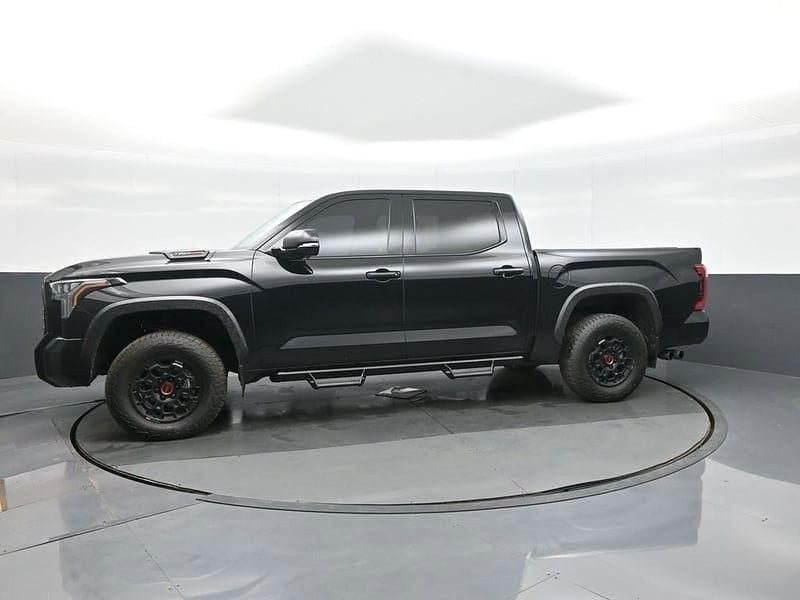 Gebraucht Toyota Tundra 436 PS (320 kW) 2025 Schwarz Abholung