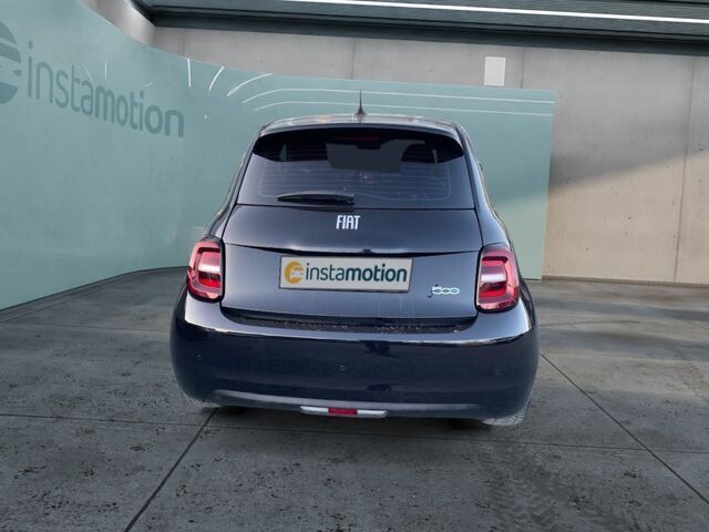Gebraucht Fiat 500e Action 69 kW (95 PS) 2021 Schwarz Limousine