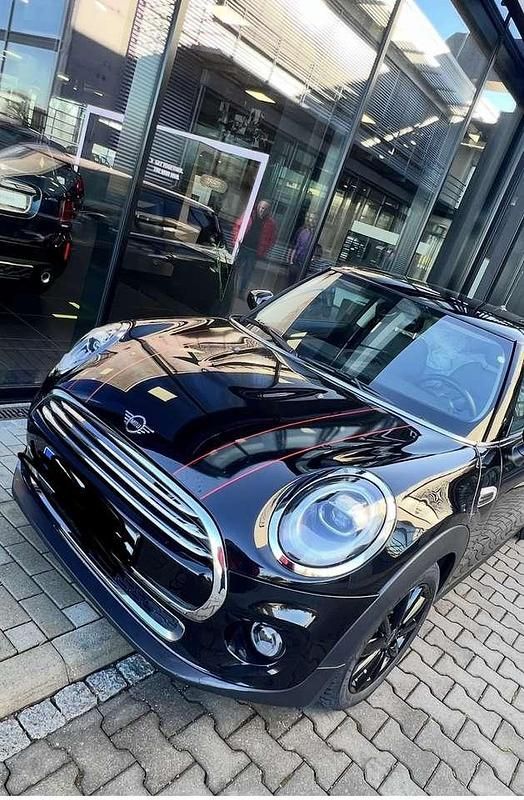 Gebraucht Mini Cooper 136 PS (100 kW) 2019 Schwarz Kleinwagen