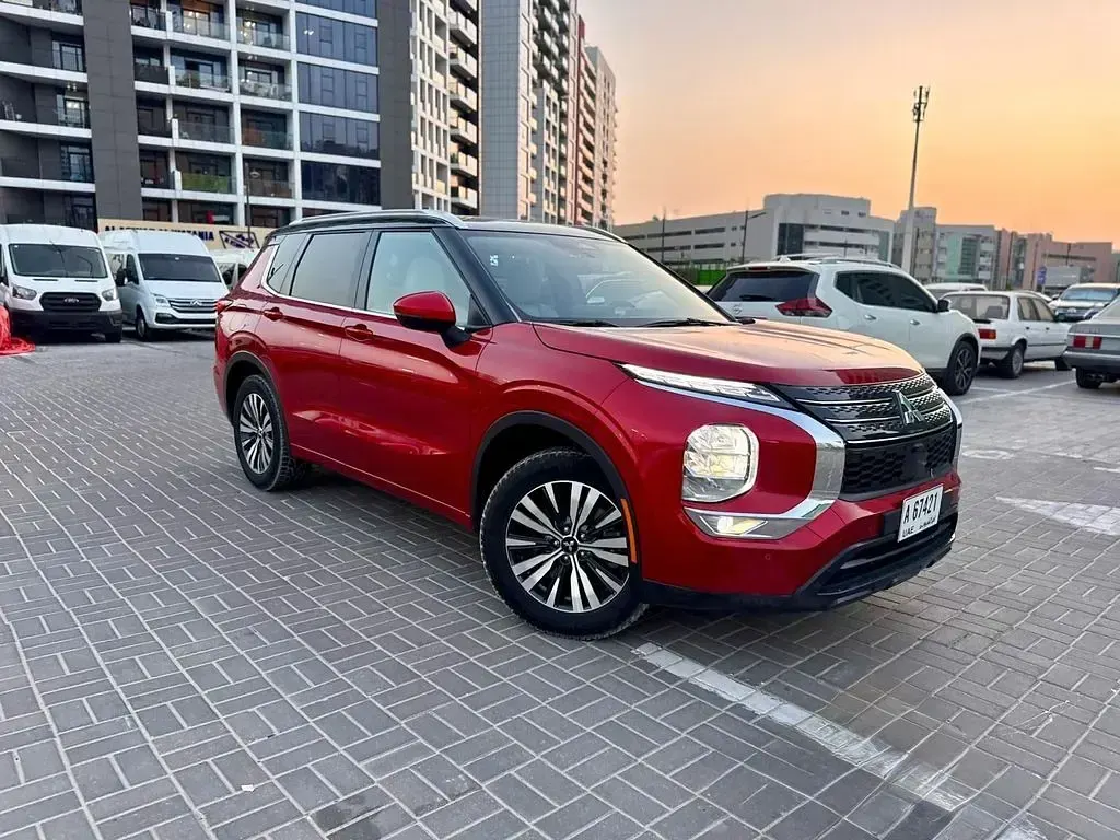Gebraucht Mitsubishi Outlander 232 PS (170 kW) 2023 Rot SUV
