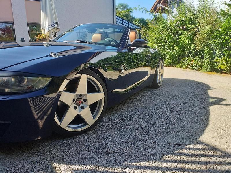 Gebraucht BMW Z4 265 PS (194 kW) 2006 Blau Cabrio