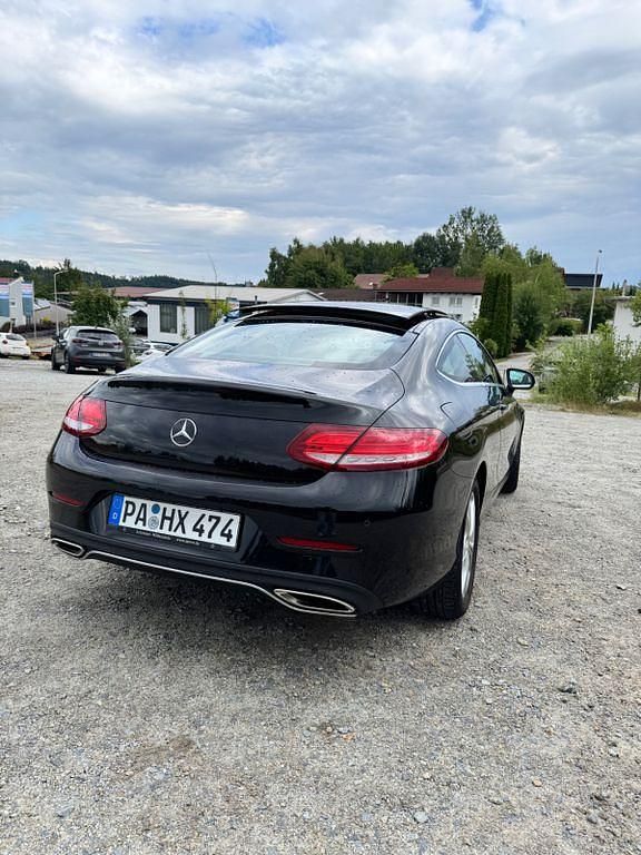 Gebraucht Mercedes C200 184 PS (135 kW) 2016 Schwarz Coupé