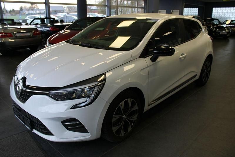 Gebraucht Renault Clio V Evolution 67 PS (49 kW) 2023 Weiß Limousine