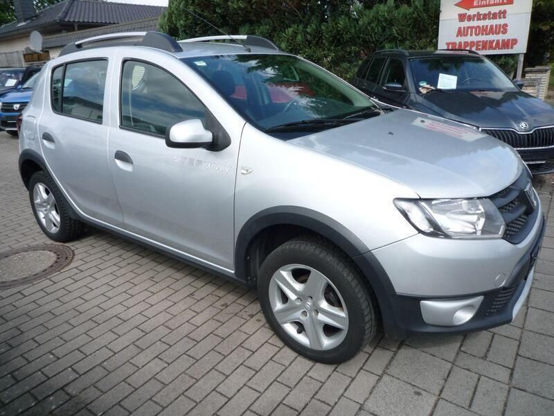 Gebraucht Dacia Sandero Stepway Ambiance 90 PS (66 kW) 2014 Grau Kleinwagen