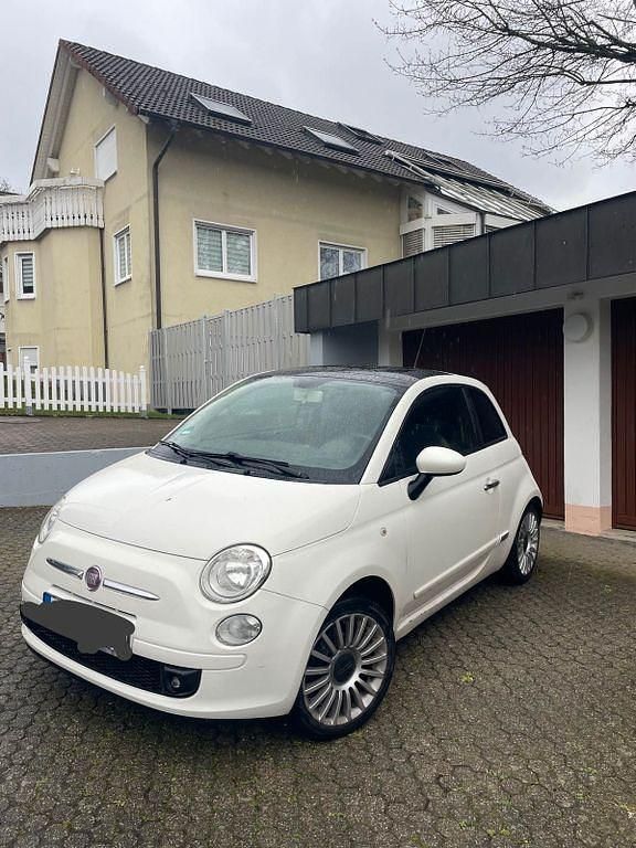 Gebraucht Fiat 500 Lounge 69 PS (50 kW) 2010 Weiß Kleinwagen