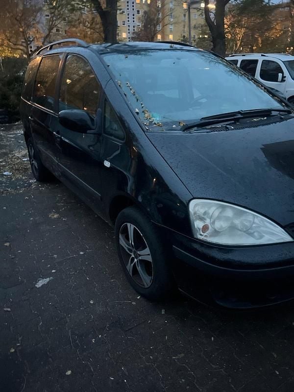 Schwarz Gebraucht 2003 Ford Galaxy Van / Kleinbus | 1.500 € (Fairer Preis) - Bild 1/4