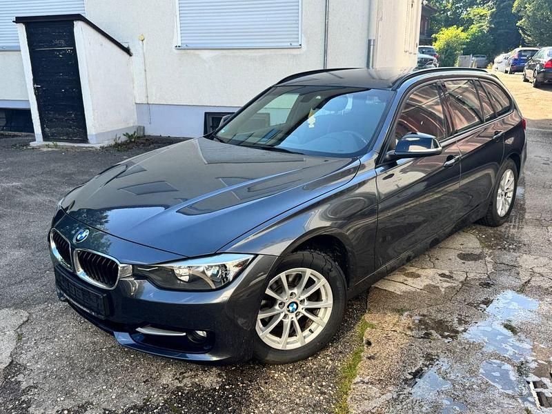 Grau Gebraucht 2013 BMW 316 Sport Line Kombi | 8.790 € (Fairer Preis) - Bild 1/4