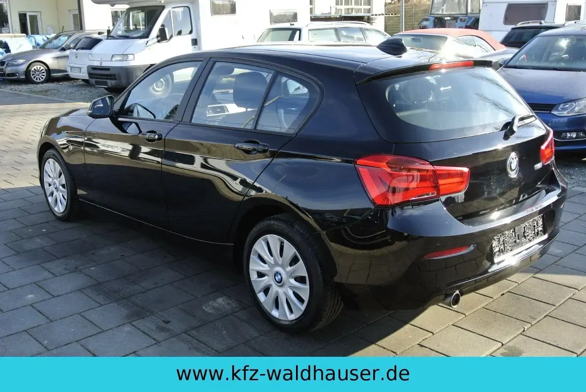 Gebraucht BMW 116 109 PS (80 kW) 2017 Schwarz Kleinwagen