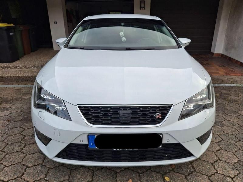 Weiß Gebraucht 2014 Seat Leon FR Limousine | 8.000 € (Superpreis) - Bild 1/4