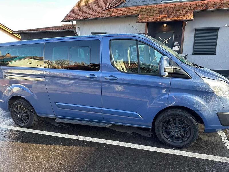 Gebraucht Ford Tourneo Titanium 125 PS (91 kW) 2014 Van / Kleinbus