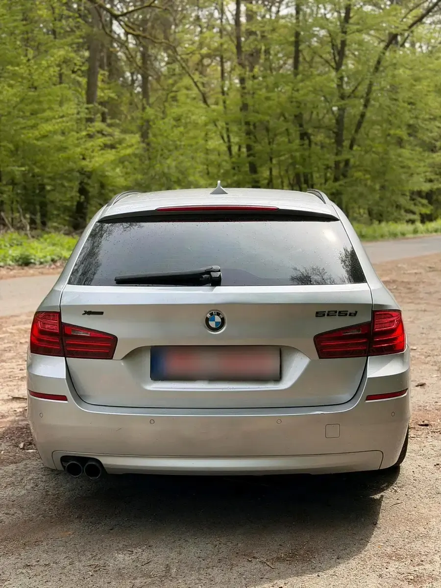 Second-hand BMW 525 234 CP (172 kW) 2014 Berlinǎ