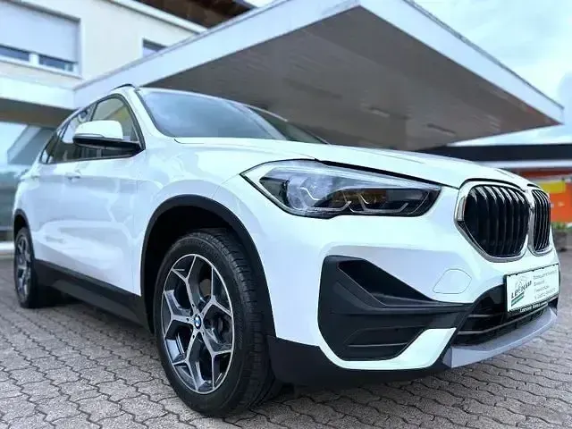 Gebraucht BMW X1 Advantage 136 PS (100 kW) 2020 Weiß SUV