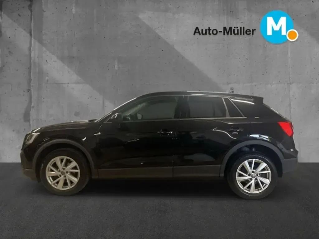 Gebraucht Audi Q2 Comfort 150 PS (110 kW) 2022 Mythosschwarz metallic (metallic) SUV