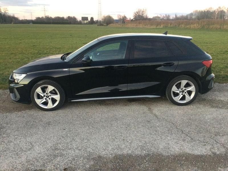 Schwarz Gebraucht 2022 Audi A3 S-Line Limousine | 13.500 € (Superpreis) - Bild 1/4