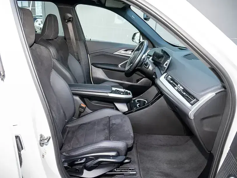 Gebraucht BMW X1 Performance 360 PS (264 kW) 2022 Mineralweiss (metallic) SUV