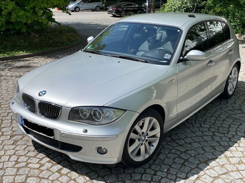 Silber Gebraucht 2006 BMW 130 Kleinwagen | 12.400 € (Superpreis) - Bild 1/4
